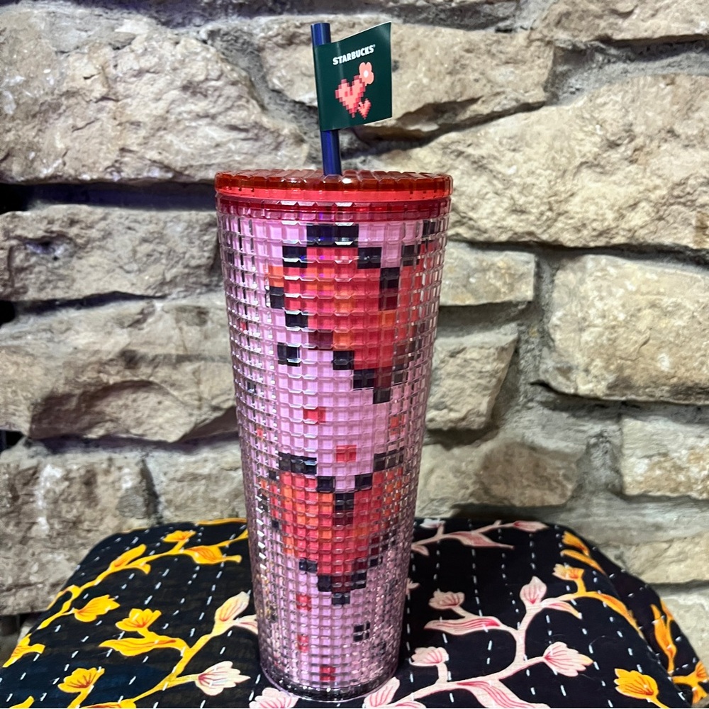 NWT STARBUCKS 2025 Valentine's Day Cold Cup with Lid and Straw 24oz 709ML